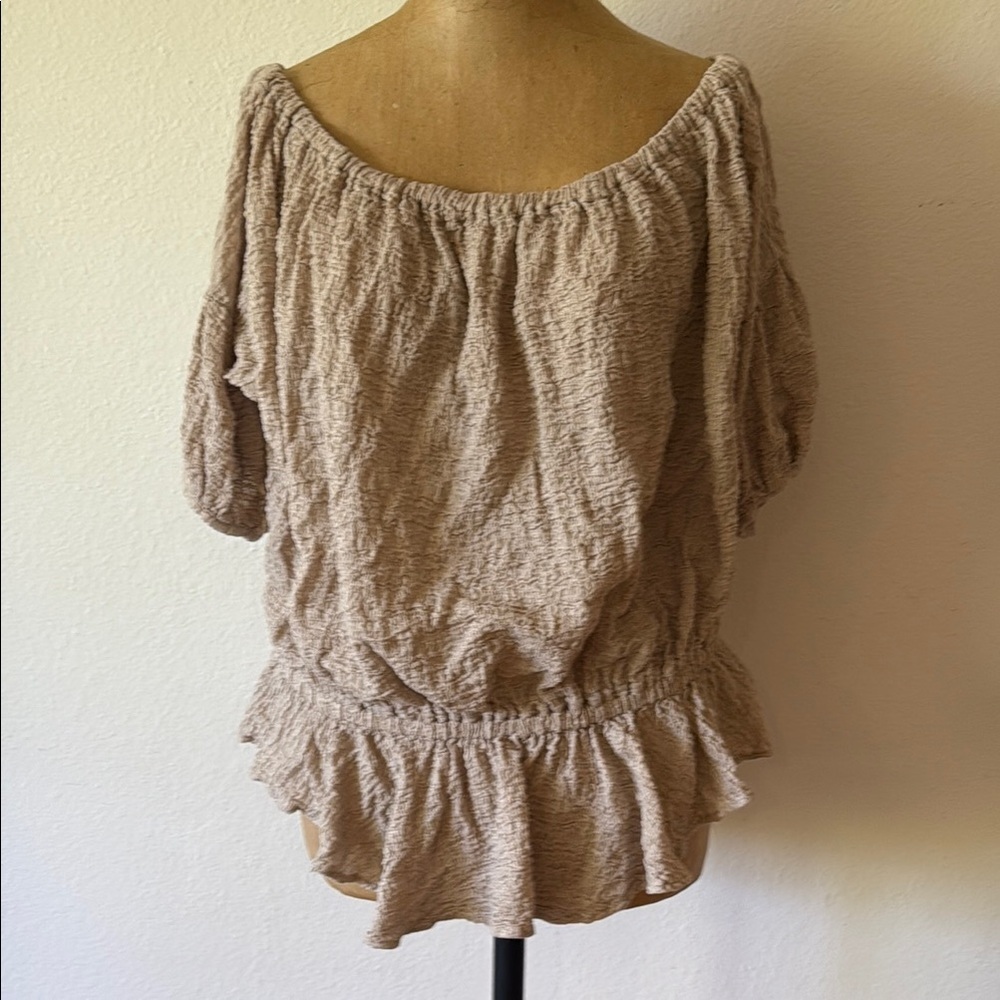 Free People sz M Women's Beige Top elastic waist great pre owned condition